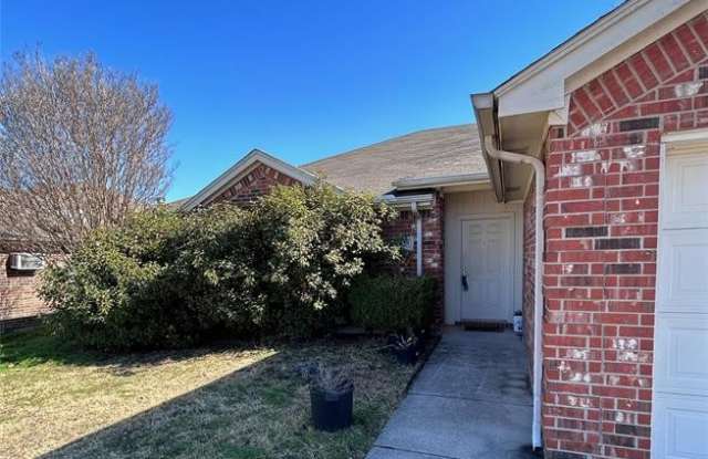 308 Rock Hill Drive - 308 Rock Hill Drive, Crowley, TX 76036