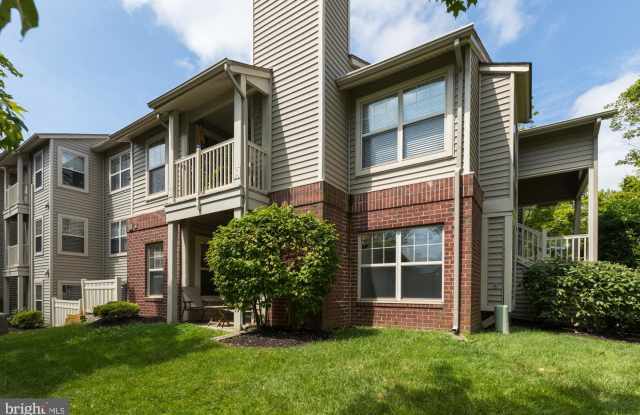 1714 ABERCROMBY COURT Gallery 2