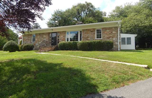 1200 MEREDITHS FORD ROAD Gallery 2