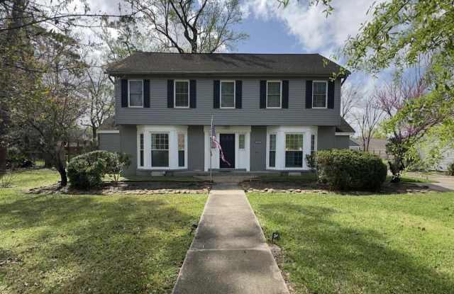 2625 Gladys Gallery 1