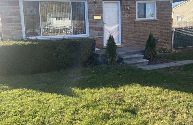 Cute with open floor plan, 3 bedroom, 1 bath Ranch with basement, freshly painted photos photos