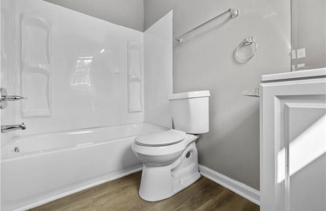 410 Charter Court Gallery 1