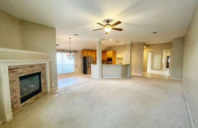 Fall in love with this Absolutely Beautiful 1 Story home in The Heights Of Stone Oak photos photos