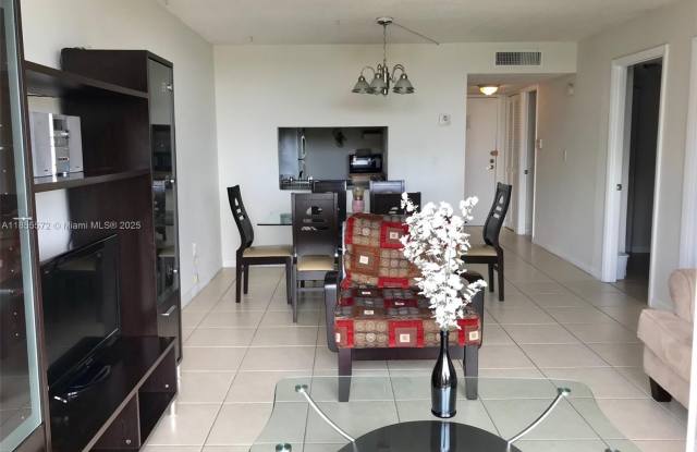 9310 Fontainebleau Blvd photos photos