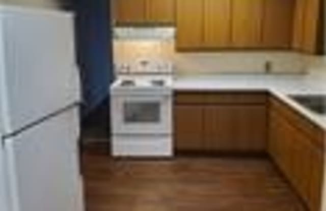 324 Steele Street - 324 Steele Street, Algoma, WI 54201