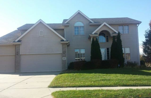 4016 N 161 St - 4016 North 161st Street, Omaha, NE 68116