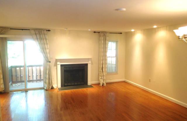 3811 USHER COURT Gallery 2