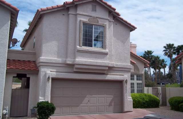FANTASTIC GREEN VALLEY HOME IN GATED LEGACY VILLAGE COMMUNITY! photos photos