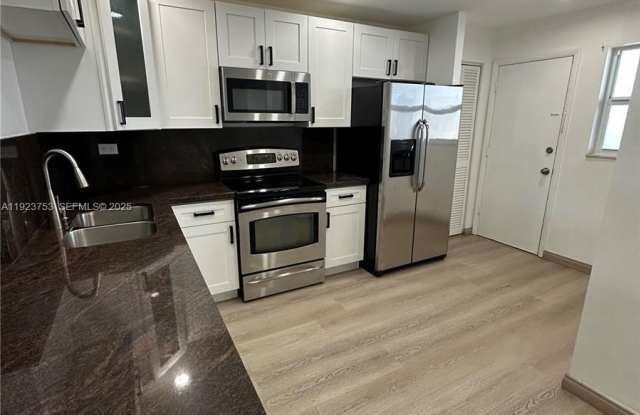 1660 NE 191st St photos photos