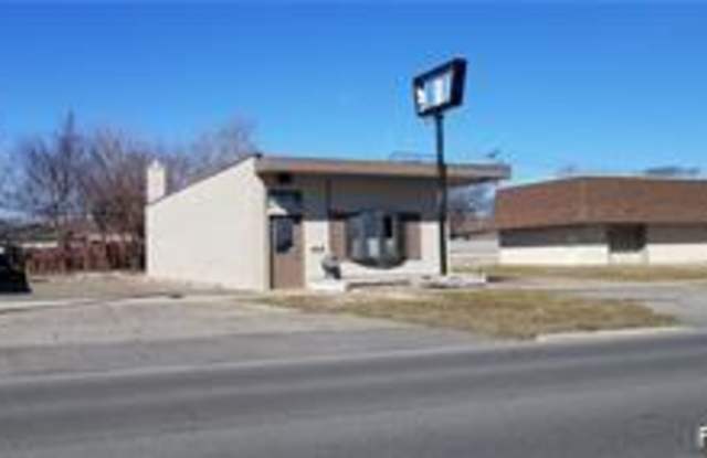 8720 PELHAM Road - 8720 Pelham Road, Taylor, MI 48180