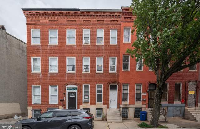 756 DOLPHIN STREET Gallery 2