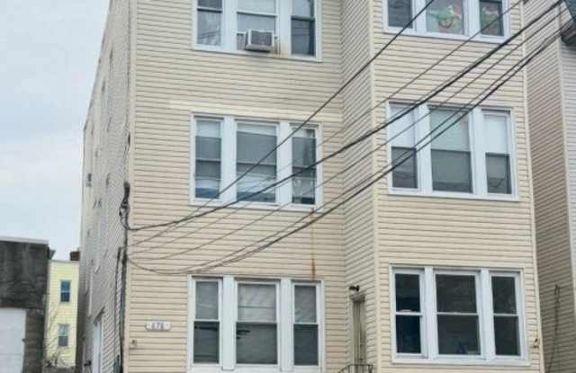 476 Grove Street photos photos