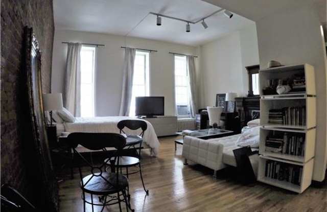 112 West 71st Street Gallery 4