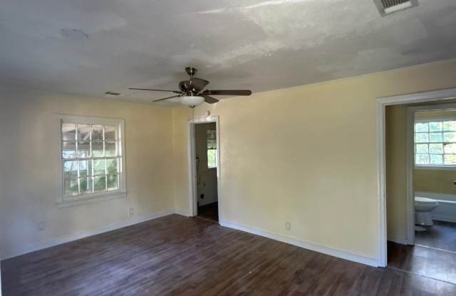 421 Fielding Avenue Gallery 2
