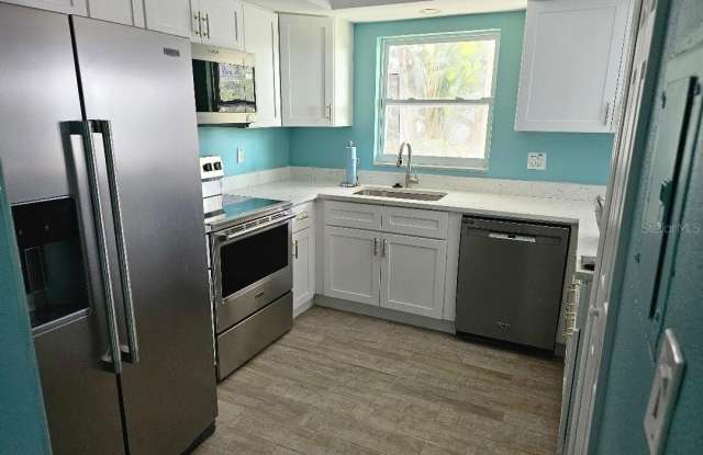 8809 BAY POINTE DRIVE Gallery 2