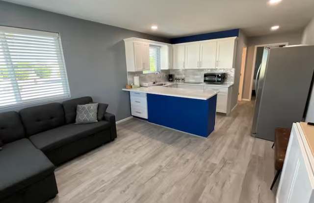 11210 West Pueblo Court - B Gallery 1