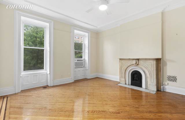 290 Lafayette Avenue Gallery 4