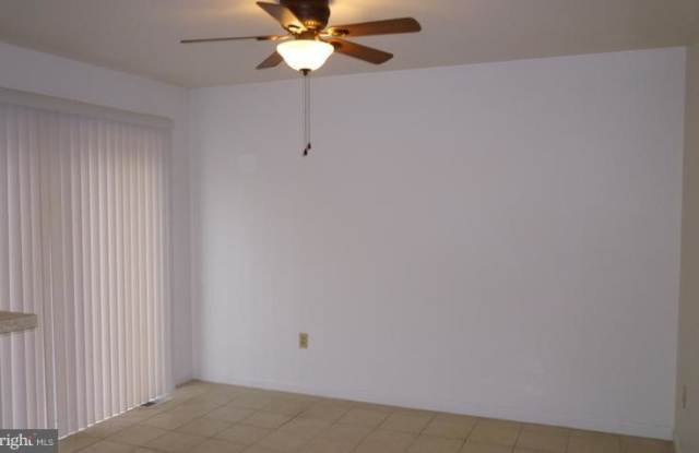 7708 ECKLEY COURT Gallery 4