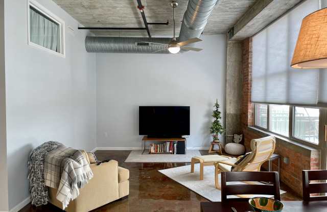745 Washington Street Gallery 4