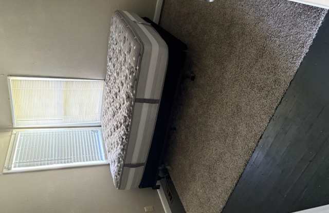 Rental Home Available – 617 E. Ashland Gallery 4