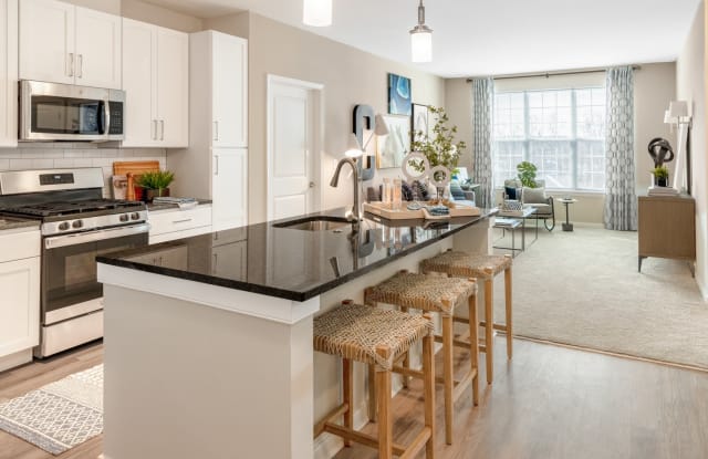 Creekstone Village Apartments Gallery 2