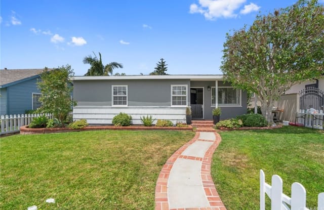 537 El Modena Avenue - 537 El Modena Avenue, Newport Beach, CA 92663