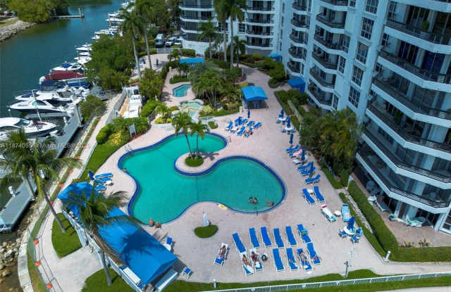 3530 Mystic Pointe Dr photos photos