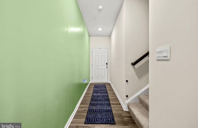 154 HANNOCK ST Gallery 3