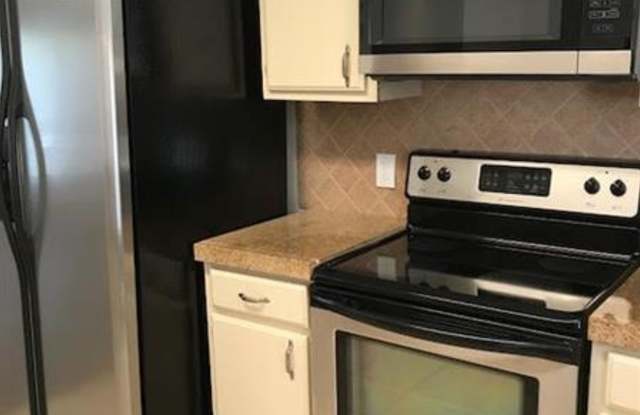 2305 Queen Anne Court Gallery 3