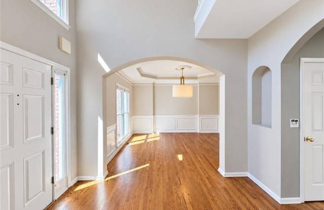 2875 Olde Town Park Drive Gallery 3