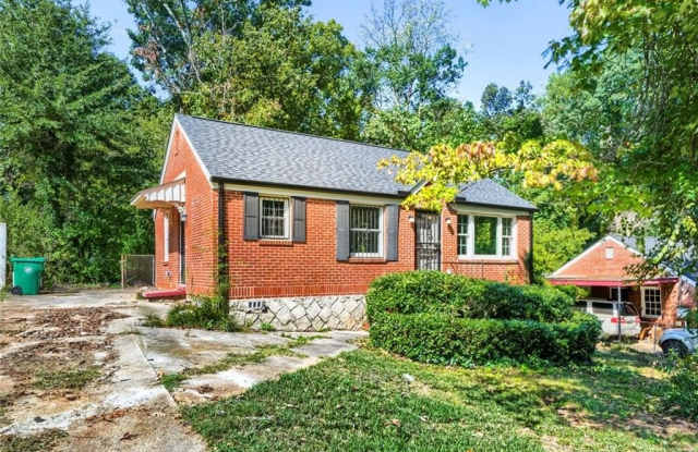 1867 Glendale Drive Gallery 2