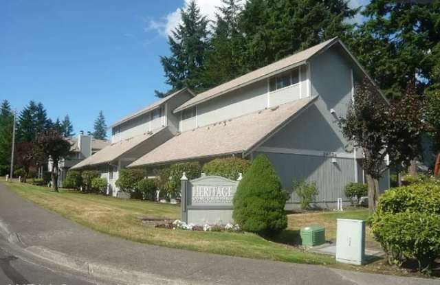 Federal way remodeled 1 bedroom  1 bath condo loft style floor plan s/carport  Laundry in unit- Available NOW! photos photos