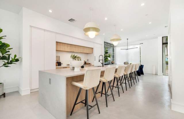 1975 DOCK ST WEST PALM BEACH, FL 33401 - 1975 Dock Street, West Palm Beach, FL 33401