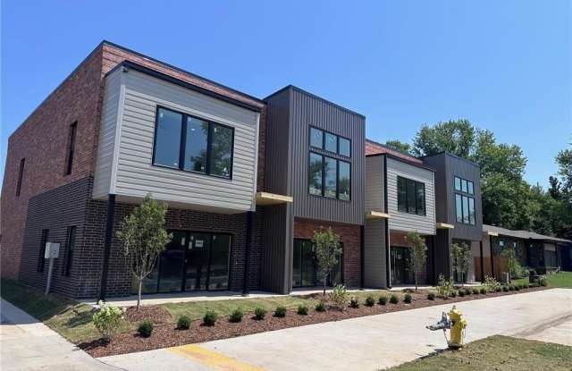 947  SE 10th  ST photos photos