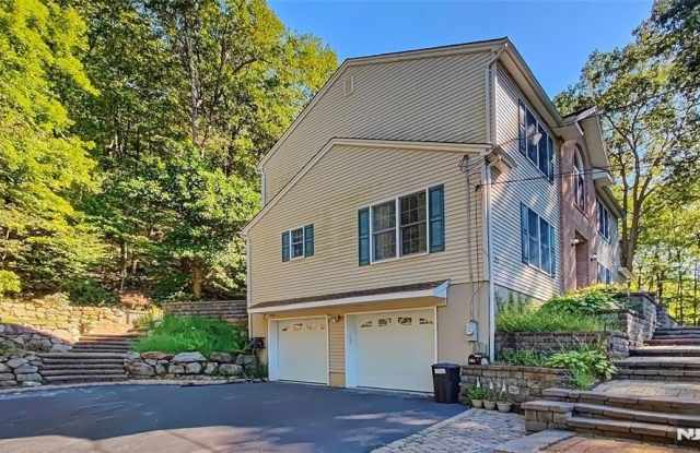 281 Kinnelon Road Gallery 3