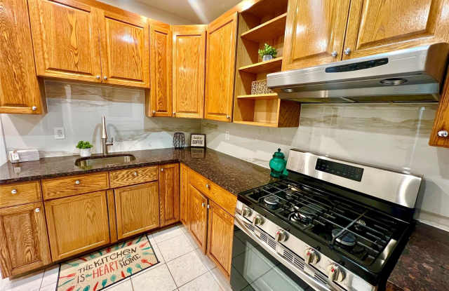 17 Academy Avenue - 17 Academy Avenue, Middletown, NY 10940 17 Academy Avenue - 17 Academy Avenue, Middletown, NY 10940