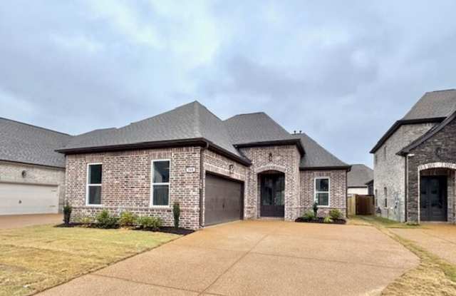 568 Rosalie Woods Drive photos photos