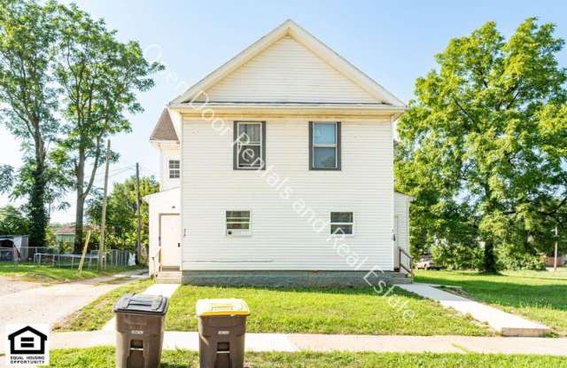 319 W Masterson Ave photos photos