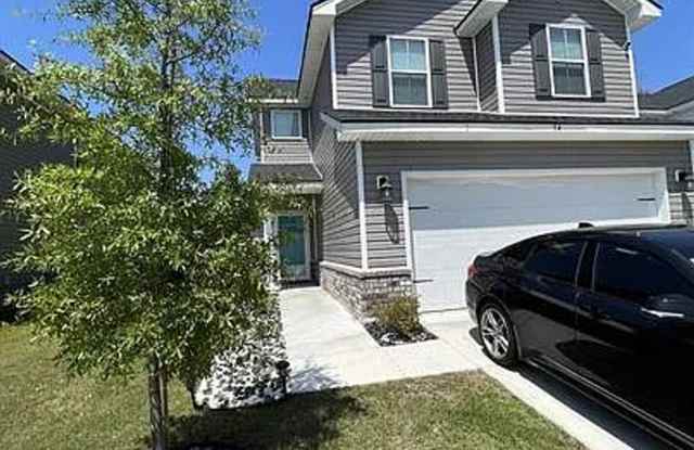 FALL MOVE-IN SPECIAL: 50% OFF 1st MONTH'S RENT!* photos photos