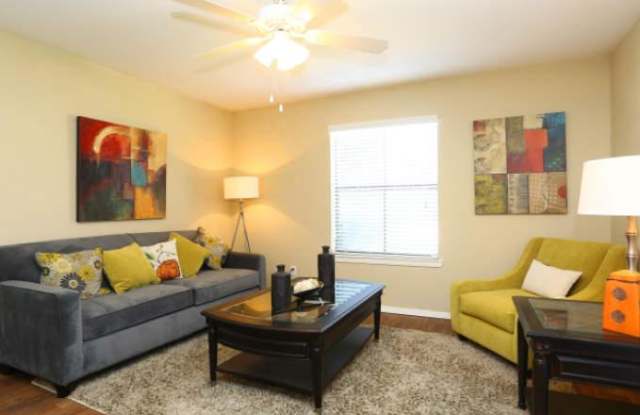 1432 Clarewood Dr Gallery 1