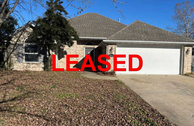 NEW APPLIANCES! Gorgeous Single Family Home Off Of Mount Comfort Road! - 3576 West Clearwood Drive, Fayetteville, AR 72704