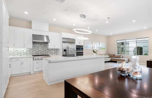 151 Stellar - 151 Stellar, Irvine, CA 92618