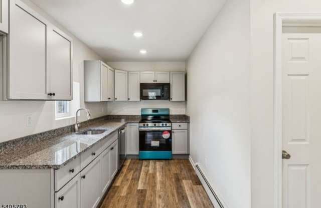 786 S Main St photos photos