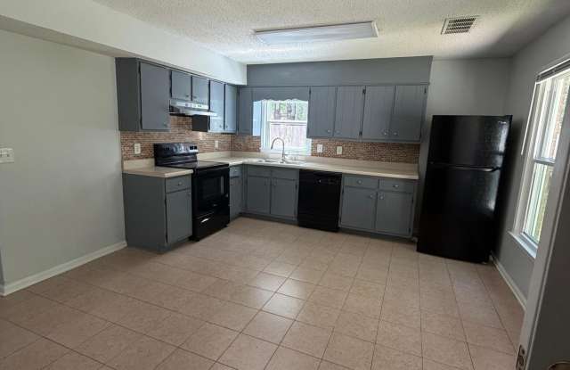 5677 Heron Court Gallery 3