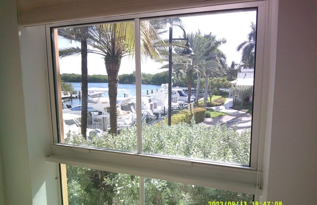675 Casa Loma Blvd - 675 Casa Loma Boulevard, Boynton Beach, FL 33435