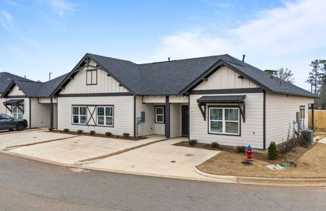 2899 Ridge Crest Court Gallery 2