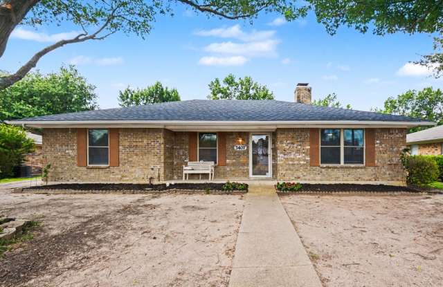 Beautifully crafted 3-2-2 home in the Greenville area. photos photos Beautifully crafted 3-2-2 home in the Greenville area. photos photos