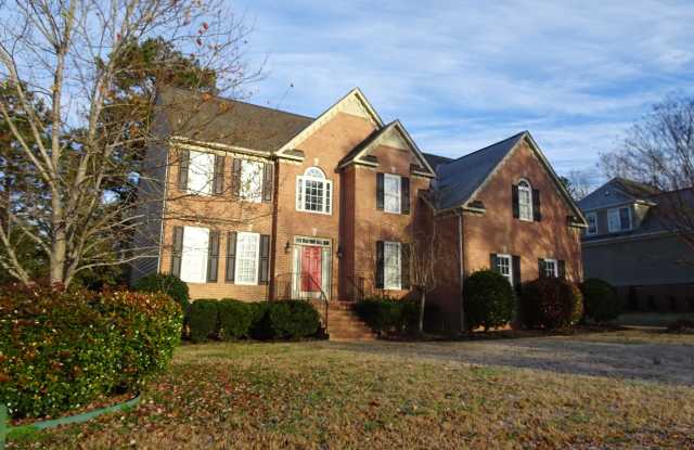 5 Bedroom Home in Williamsburg with Golf Course View - 4024 Colonial Crescent, James City County, VA 23188