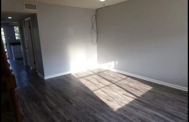 1805 Sanford Drive #3 Gallery 3