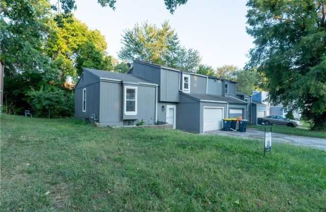 9525 Manning Avenue photos photos